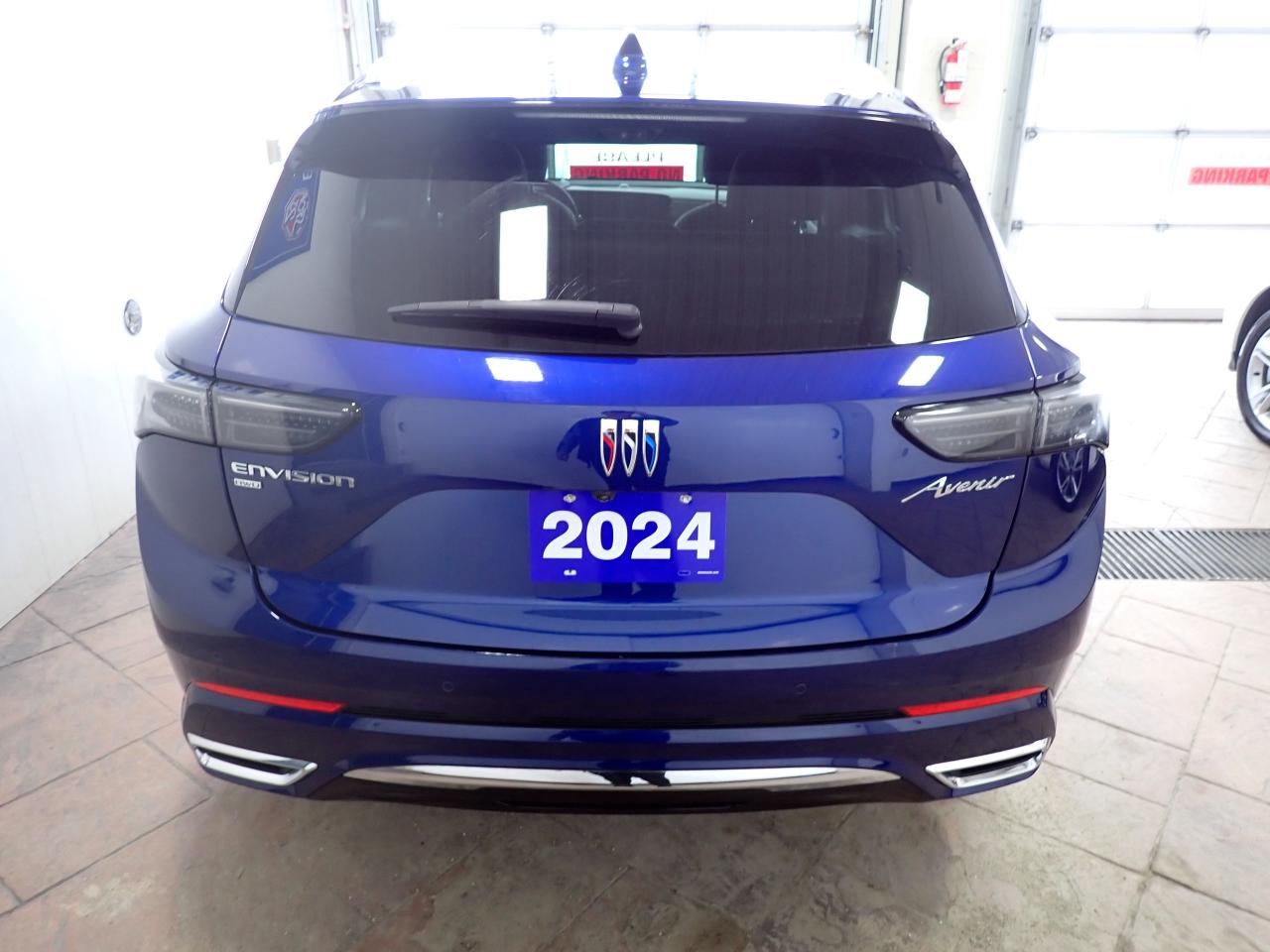 2024 Buick Envision Avenir AWD 4DR LEATHER SUNROOF Photo2