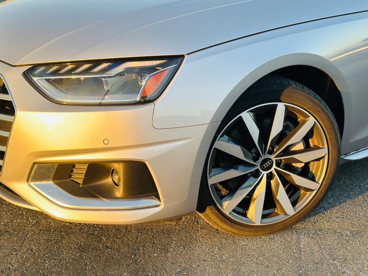 2023 Audi A4 Komfort 45 TFSI quattro Photo