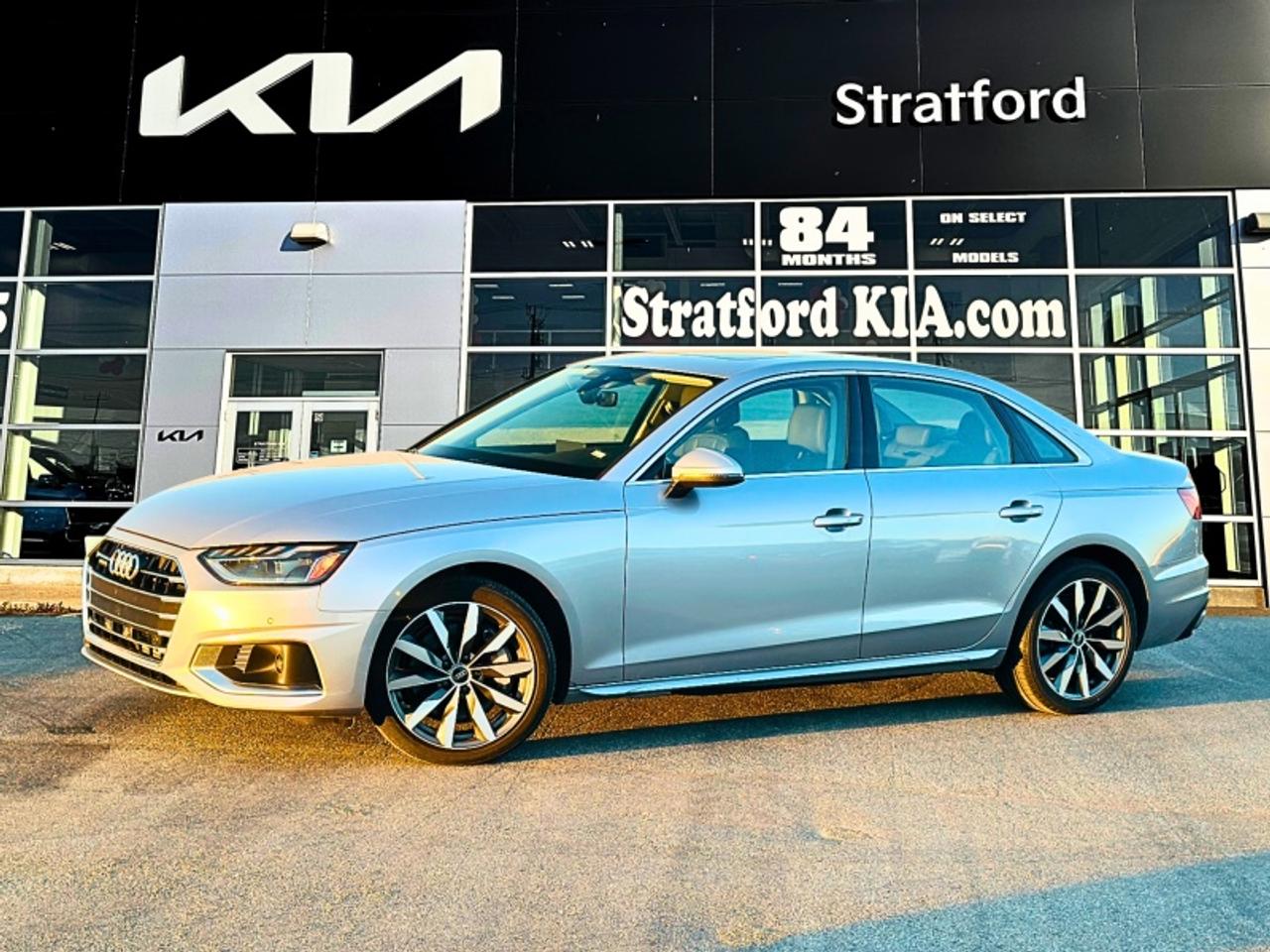 2023 Audi A4 Komfort 45 TFSI quattro Photo