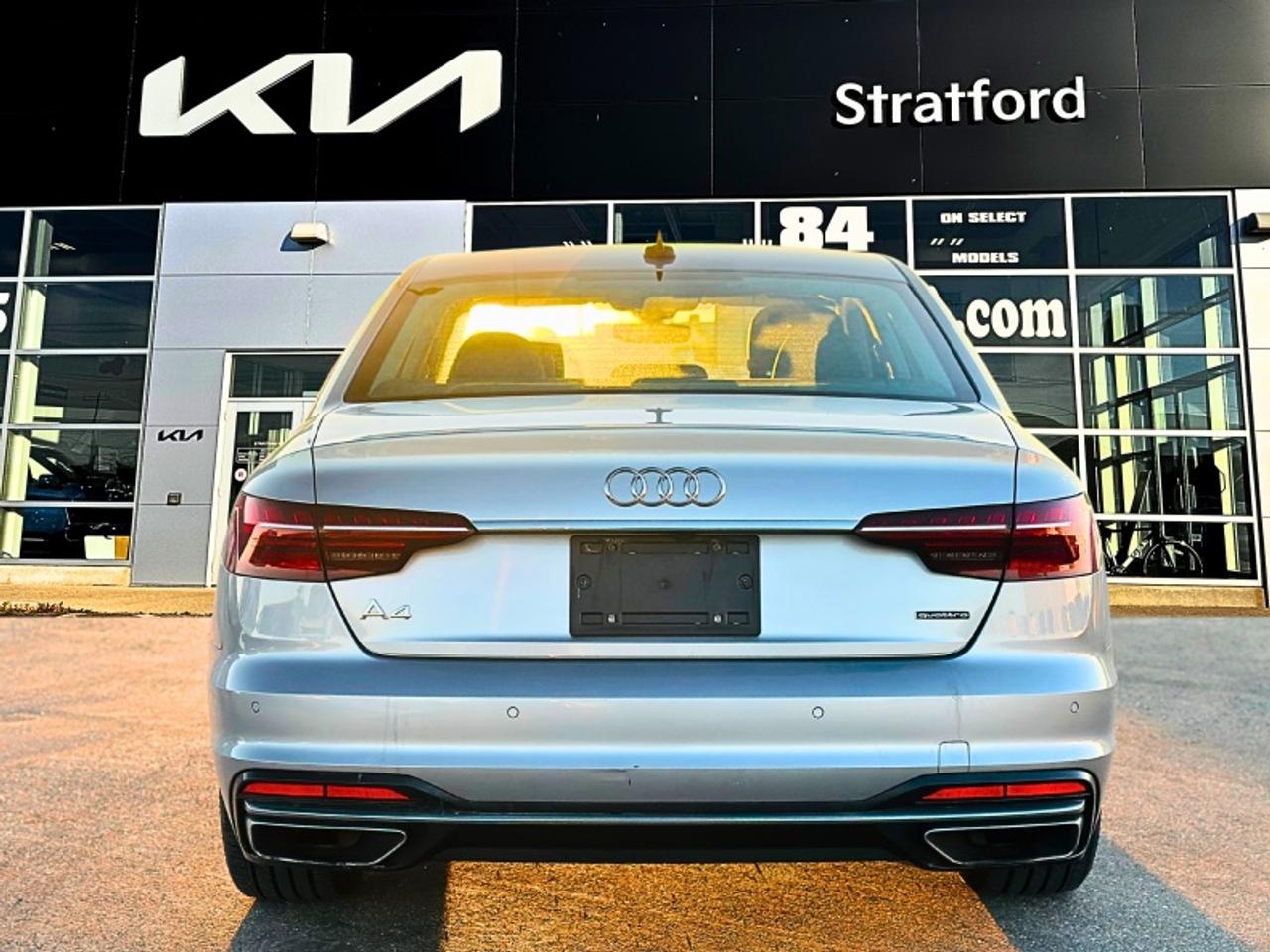 2023 Audi A4 Komfort 45 TFSI quattro Photo2