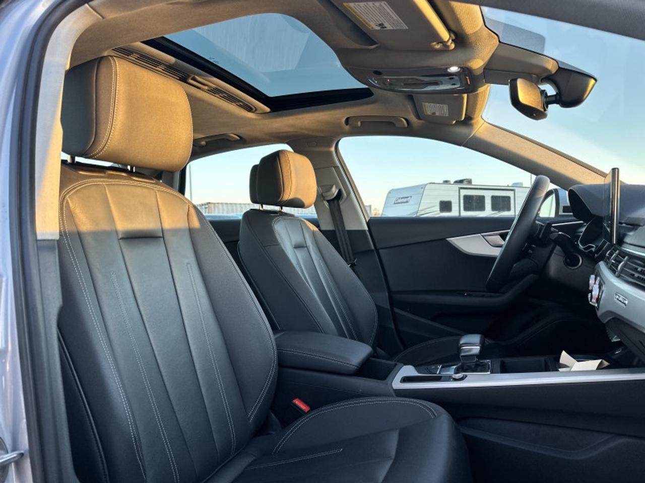 2023 Audi A4 Komfort 45 TFSI quattro Photo