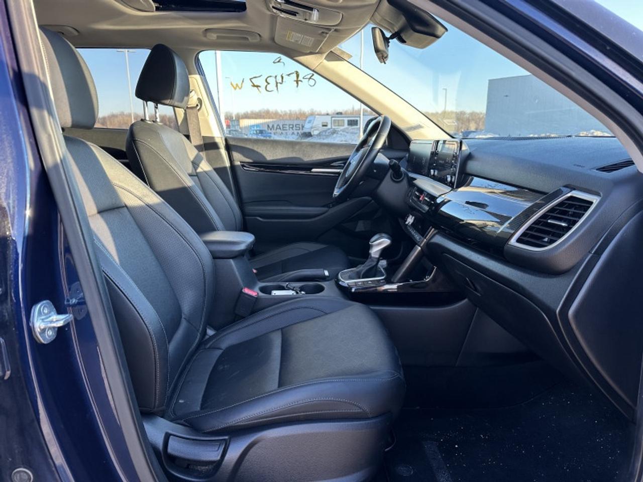 2024 Kia Seltos EX Photo4