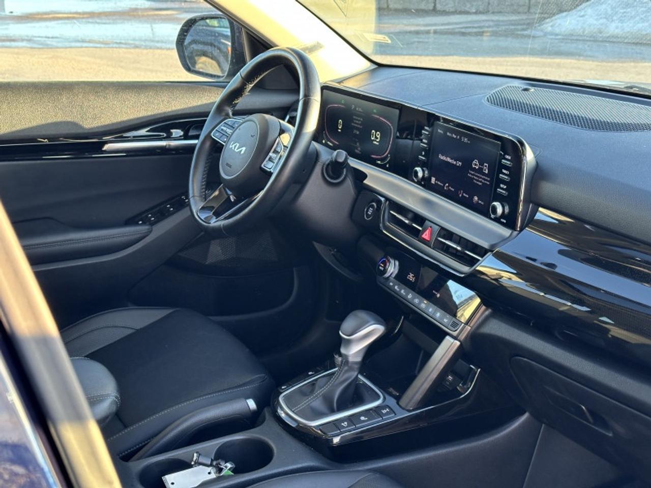 2024 Kia Seltos EX Photo