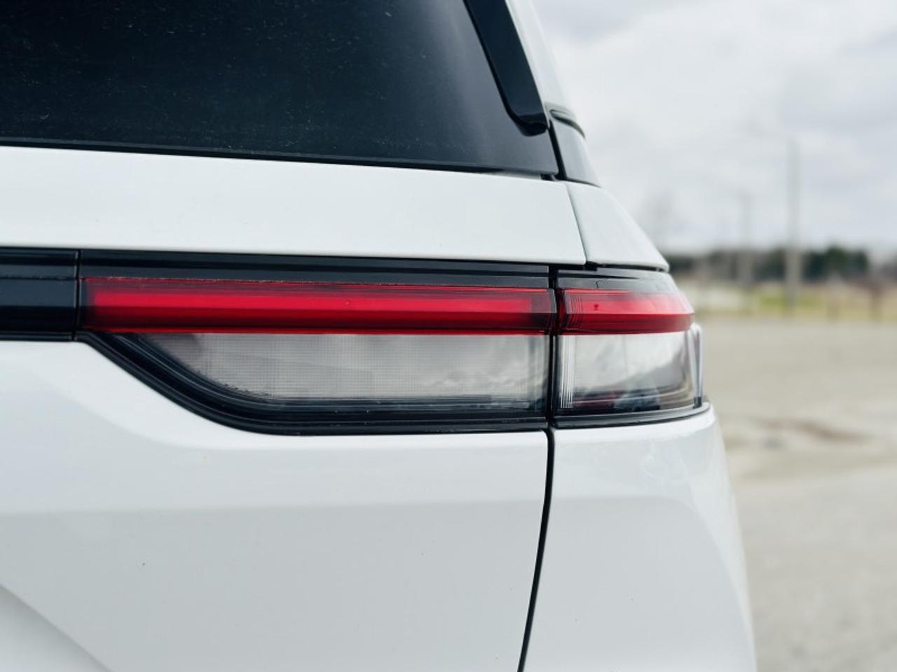 2023 Jeep Grand Cherokee Laredo Photo