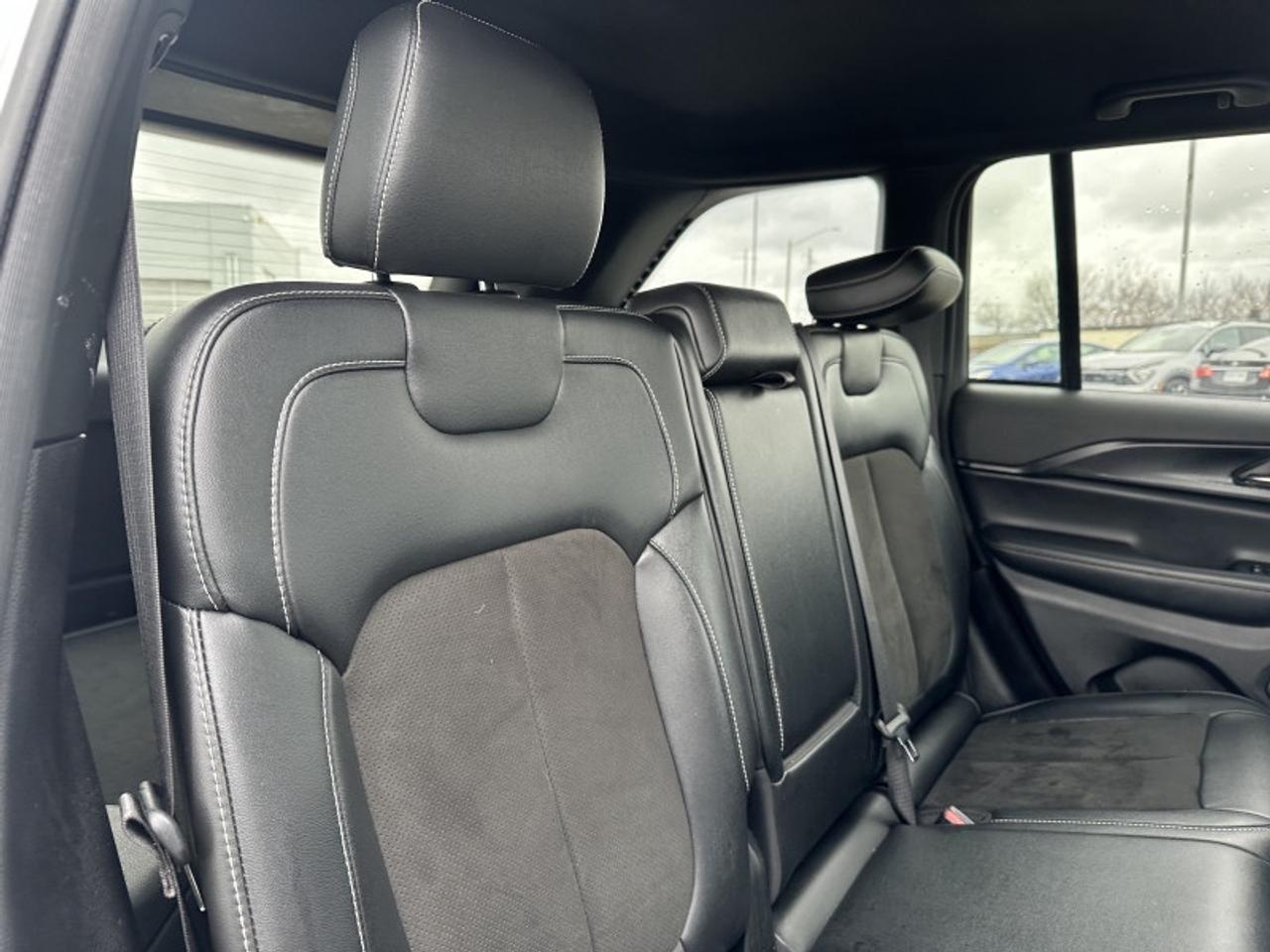2023 Jeep Grand Cherokee Laredo Photo