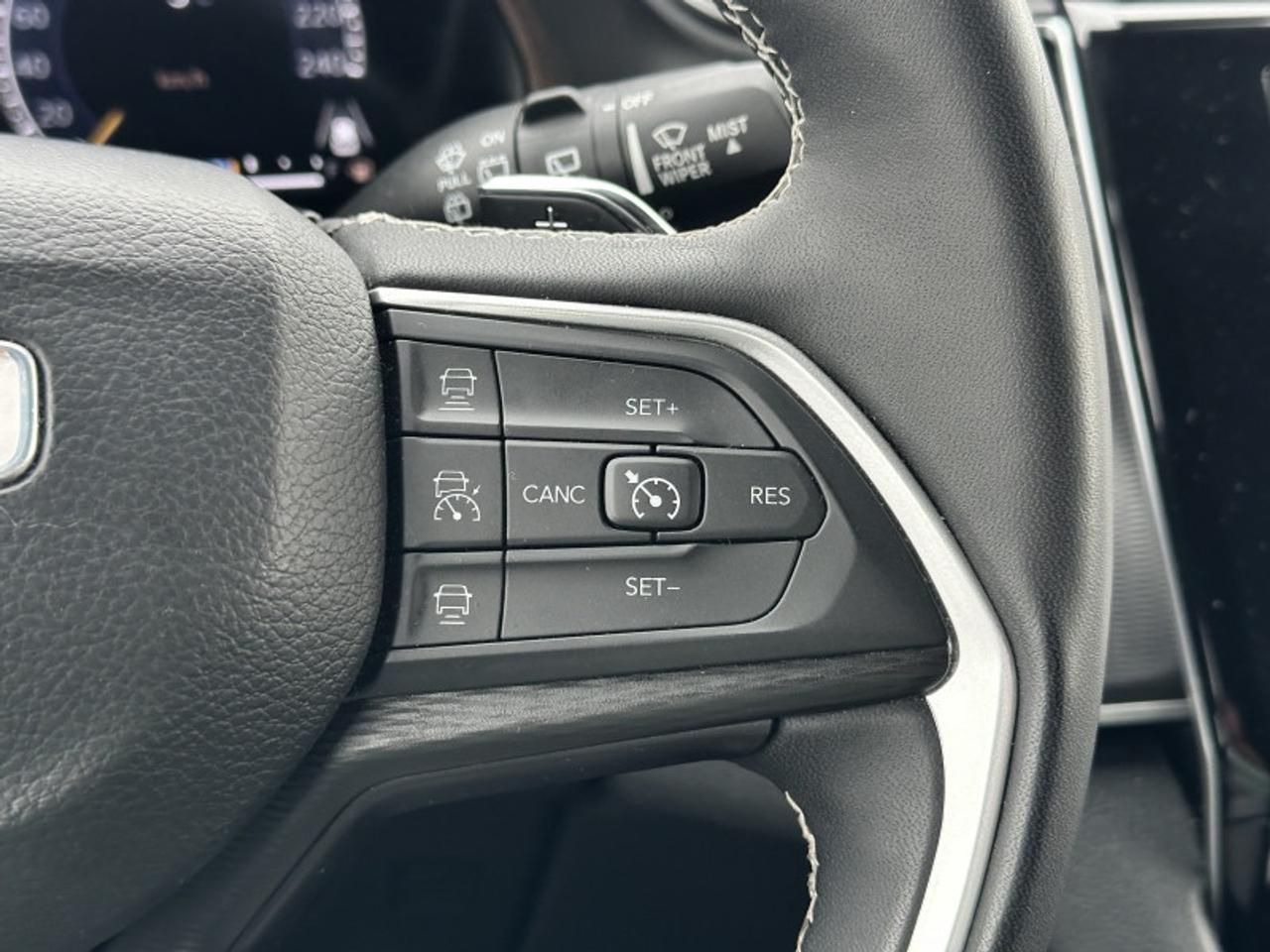 2023 Jeep Grand Cherokee Laredo Photo