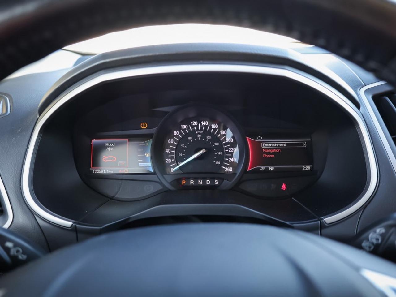 2018 Ford Edge SEL Photo