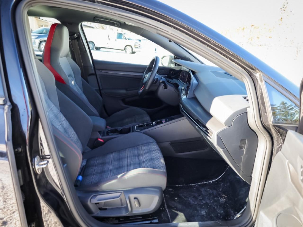 2022 Volkswagen Golf GTI Autobahn Photo