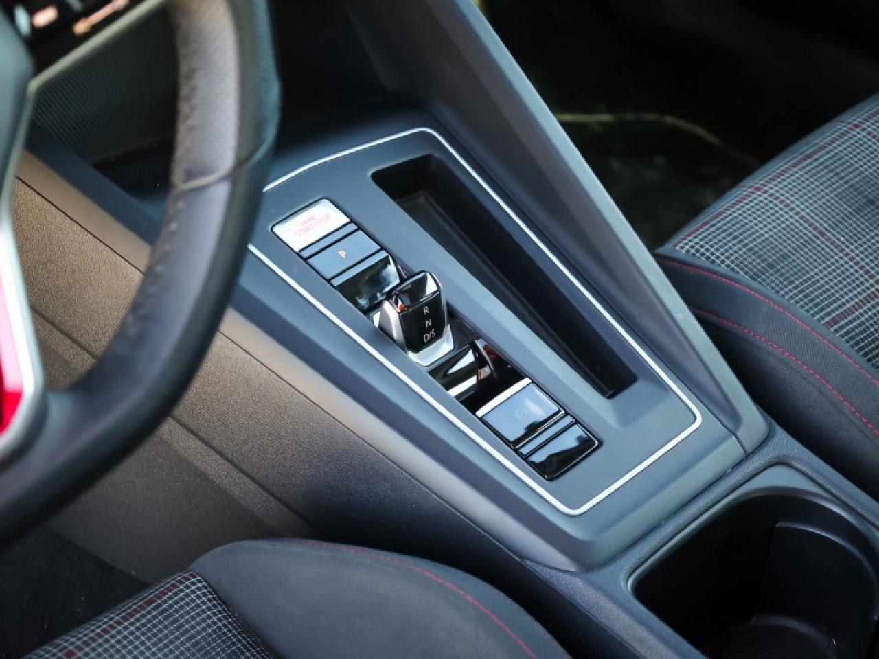 2022 Volkswagen Golf GTI Autobahn Photo