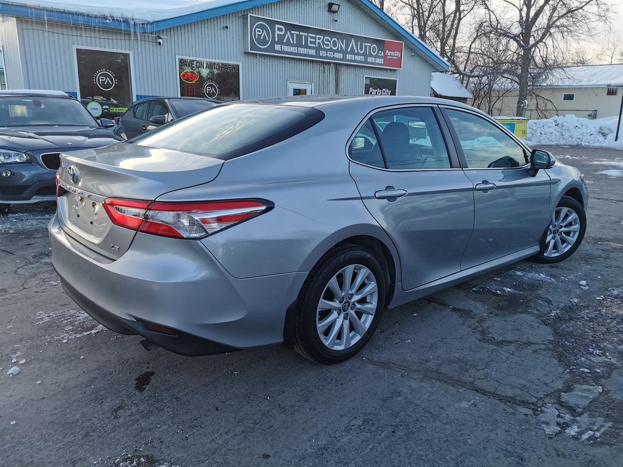 2019 Toyota Camry LE Photo