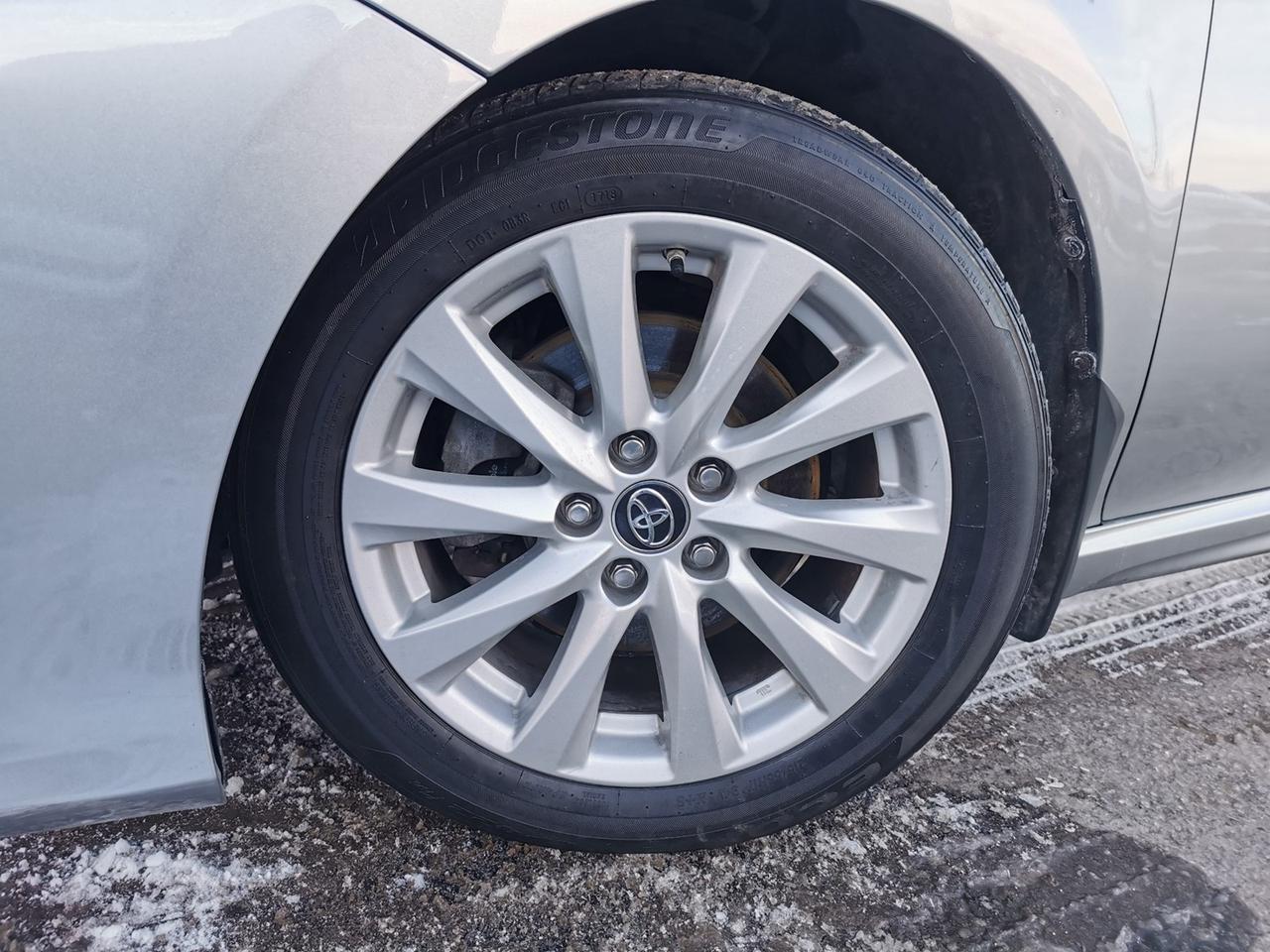 2019 Toyota Camry LE Photo