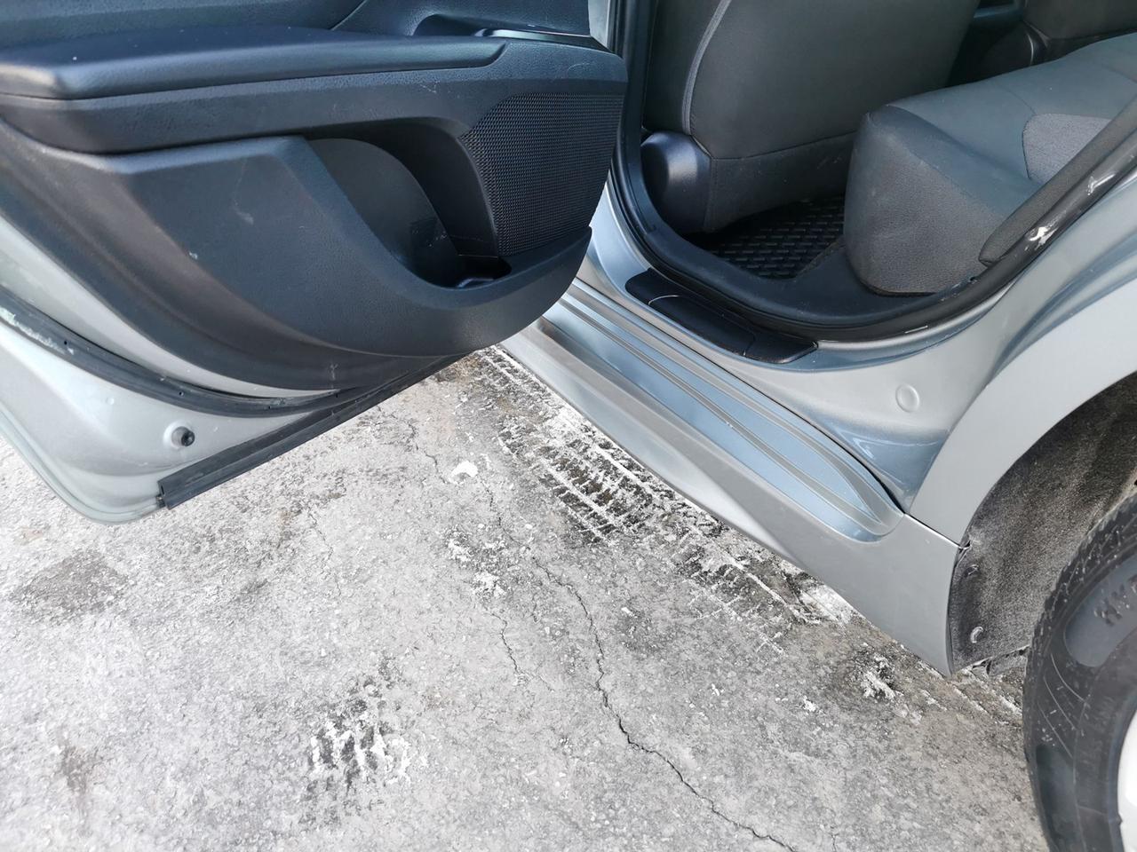 2019 Toyota Camry LE Photo