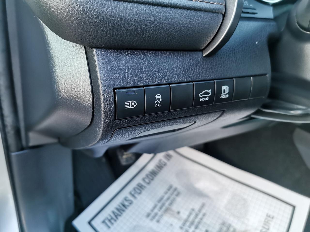 2019 Toyota Camry LE Photo