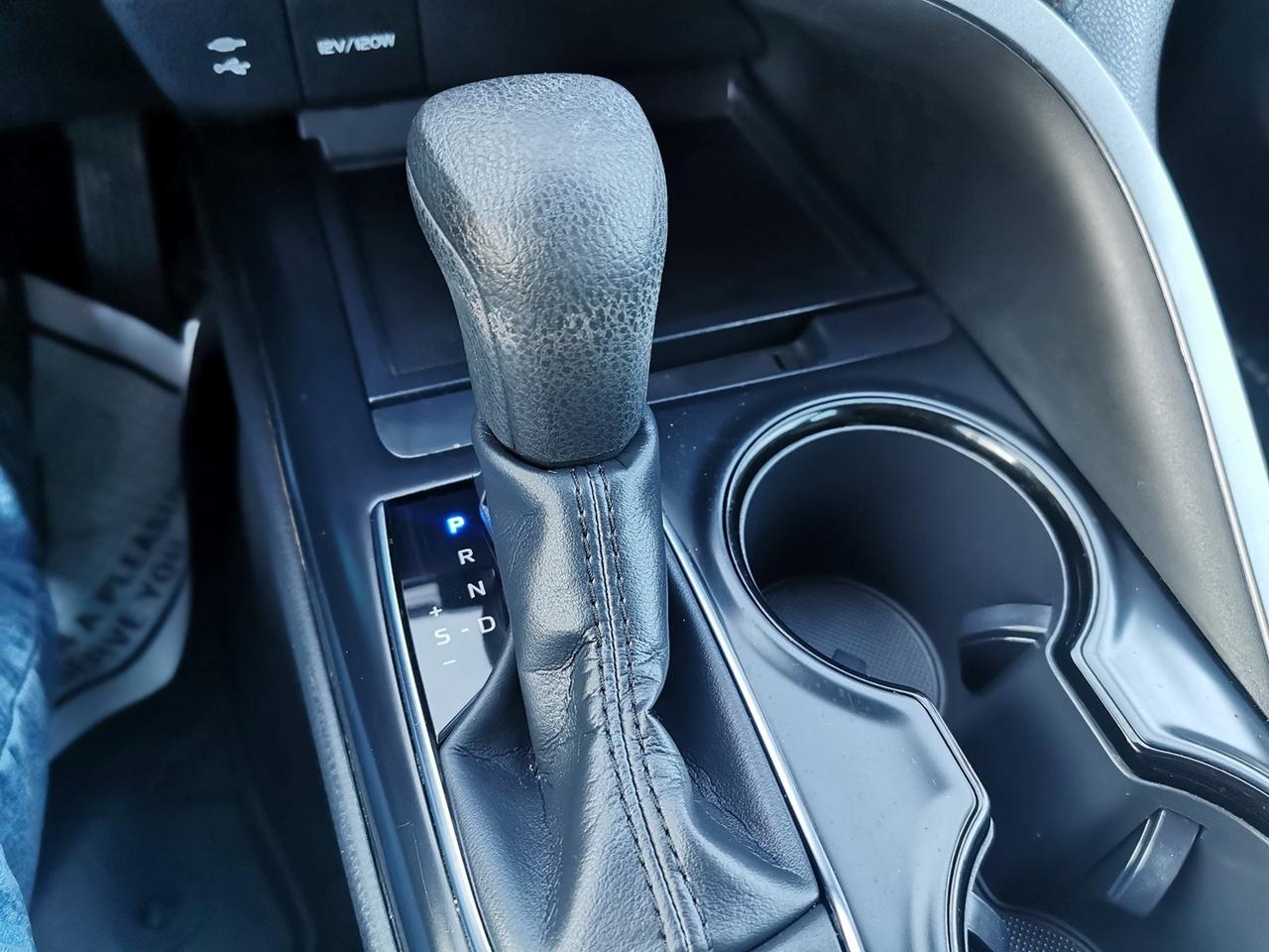 2019 Toyota Camry LE Photo