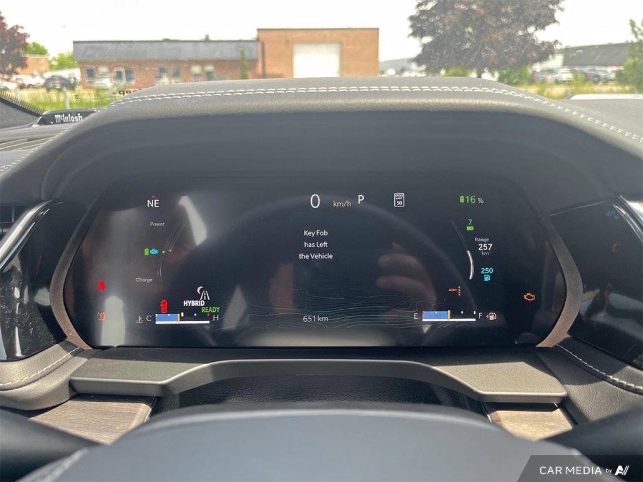 2023 Jeep Grand Cherokee 4xe Overland | Navigation | Leather | Sunroof | Rain Sensing Wipers | Remote Start | Apple Carplay | Photo