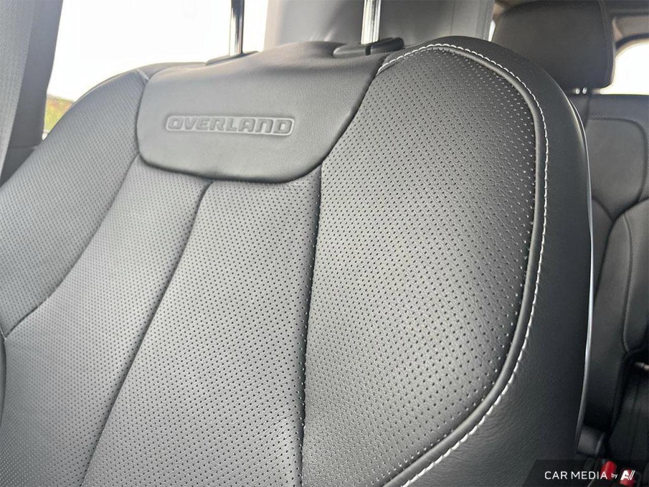 2023 Jeep Grand Cherokee 4xe Overland | Navigation | Leather | Sunroof | Rain Sensing Wipers | Remote Start | Apple Carplay | Photo