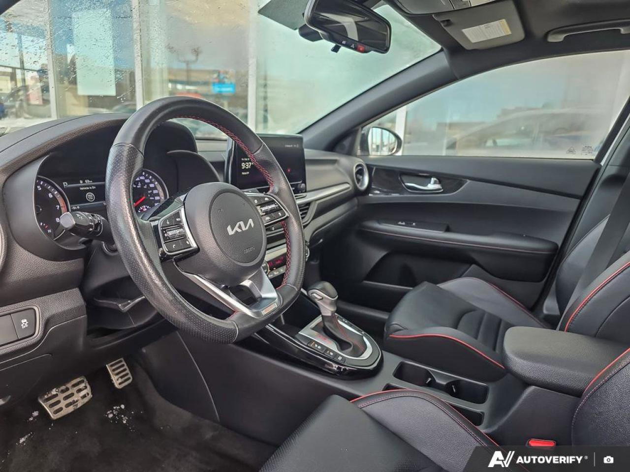 2023 Kia Forte5 GT Photo