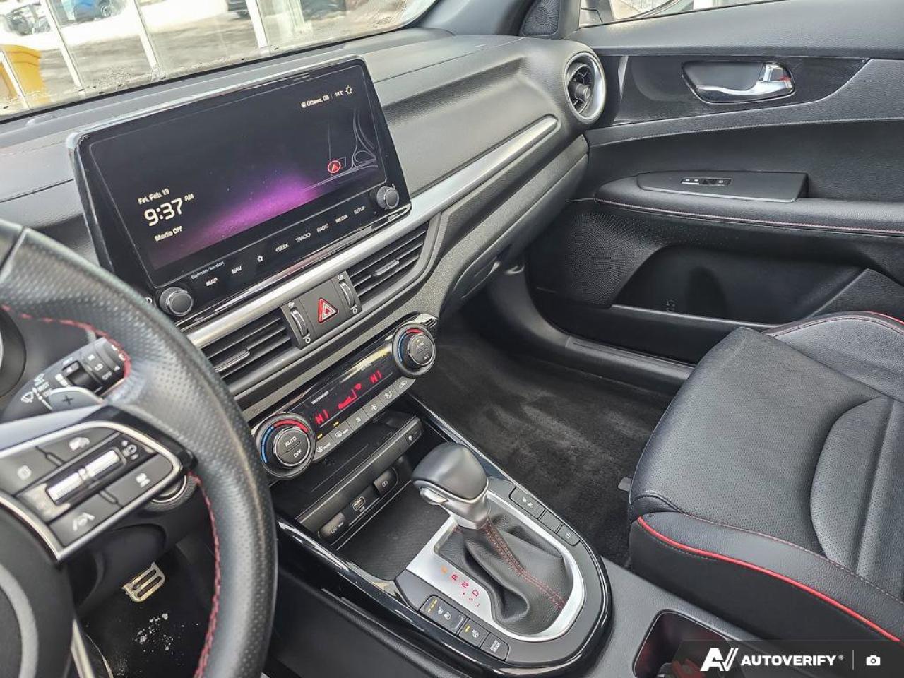 2023 Kia Forte5 GT Photo