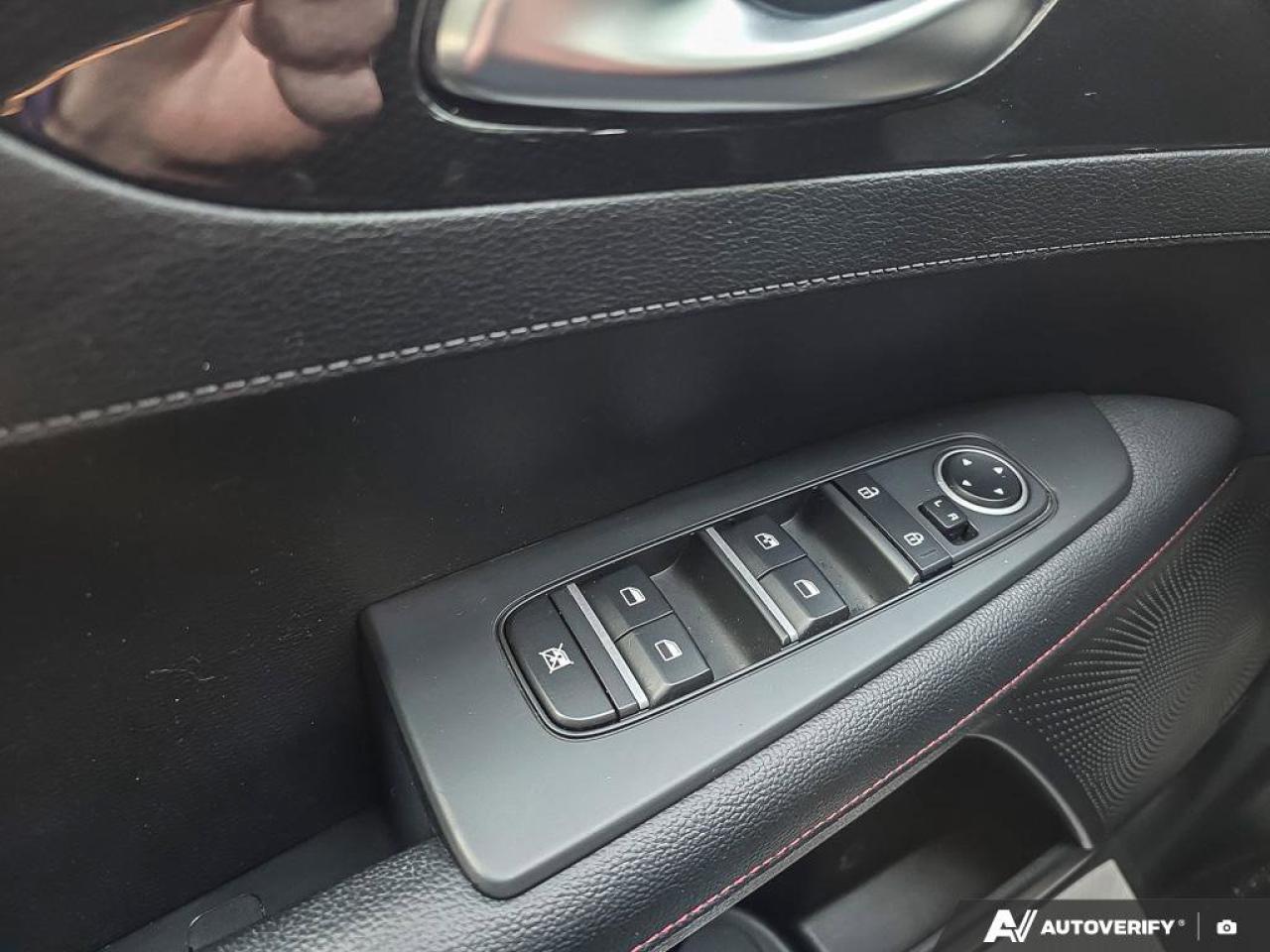 2023 Kia Forte5 GT Photo