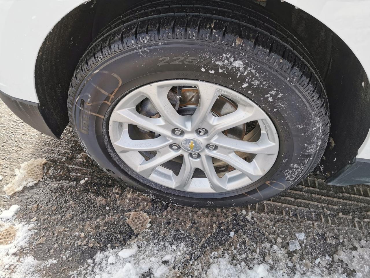 2019 Chevrolet Equinox LT Photo