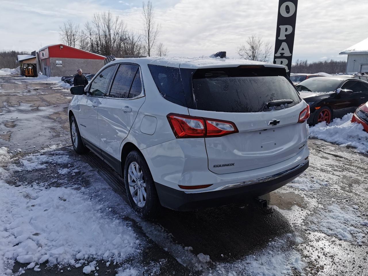 2019 Chevrolet Equinox LT Photo4