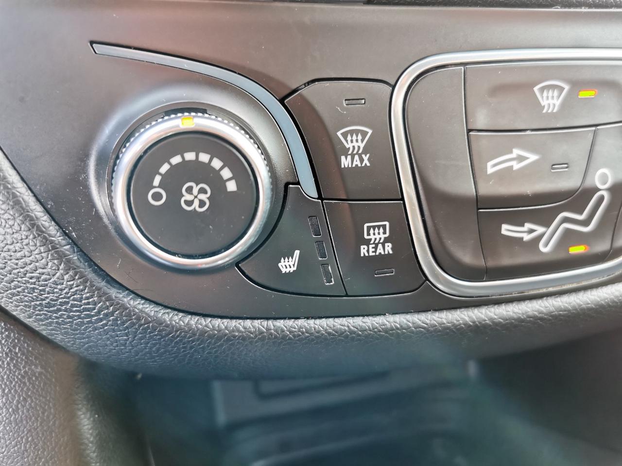 2019 Chevrolet Equinox LT Photo