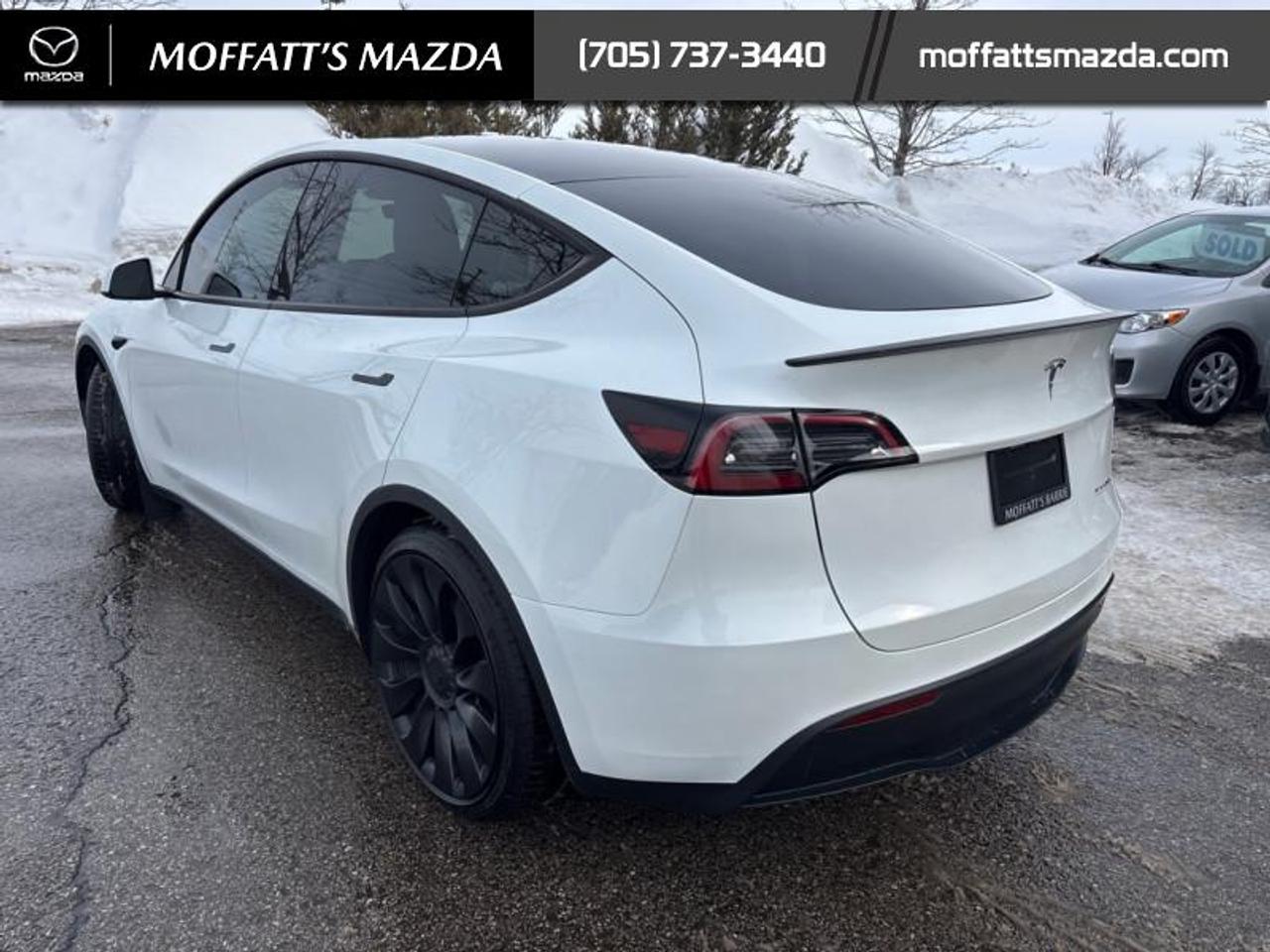 2025 Tesla Model Y PERFORMANCE Photo