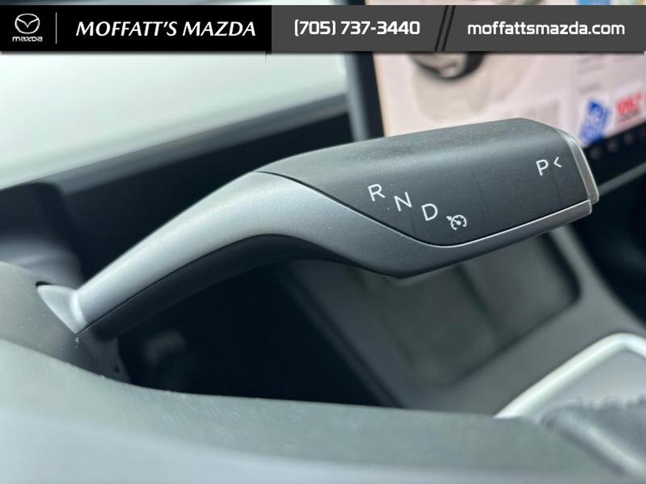 2025 Tesla Model Y PERFORMANCE Photo