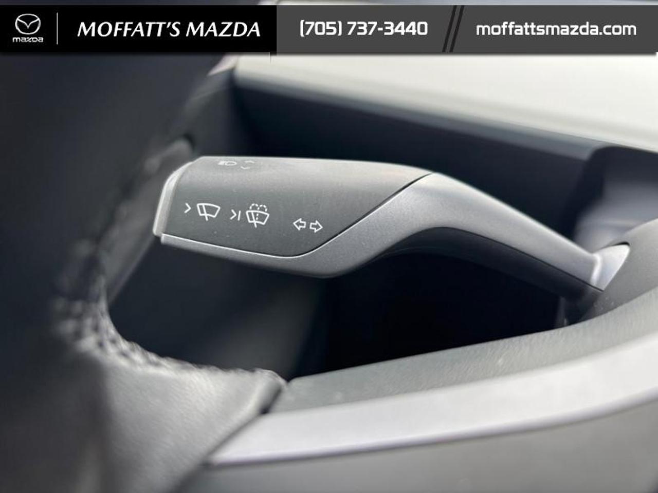 2025 Tesla Model Y PERFORMANCE Photo