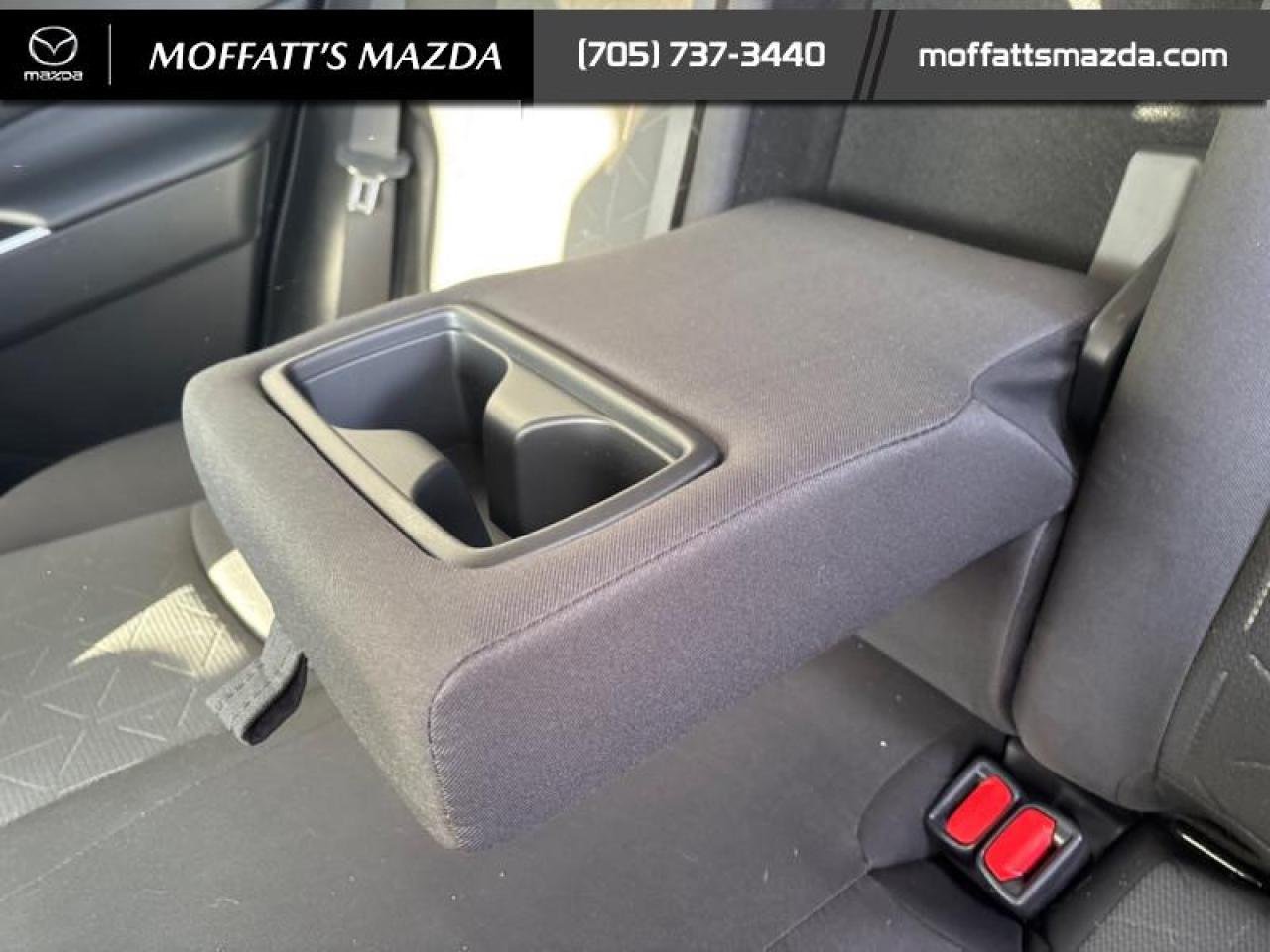 2022 Toyota RAV4 Hybrid LE Photo