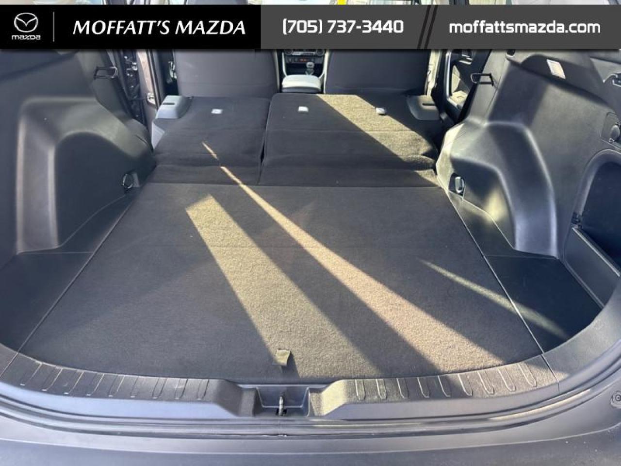 2022 Toyota RAV4 Hybrid LE Photo