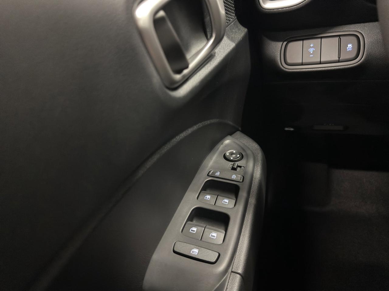 2026 Hyundai Venue Essential Photo