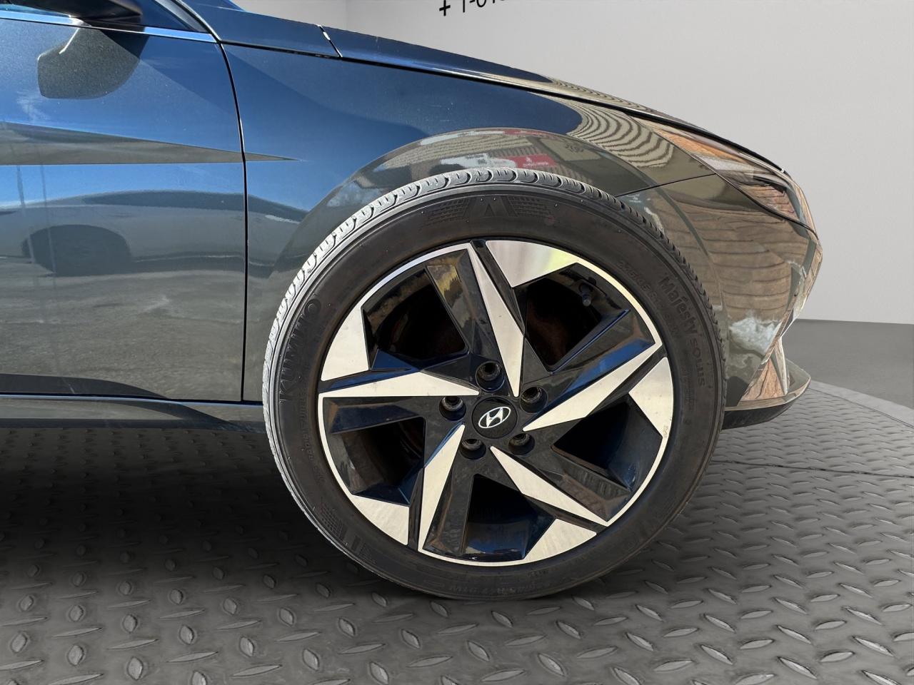 2021 Hyundai Elantra Ultimate Tech | Reverse Cam | Heated Seats Photo