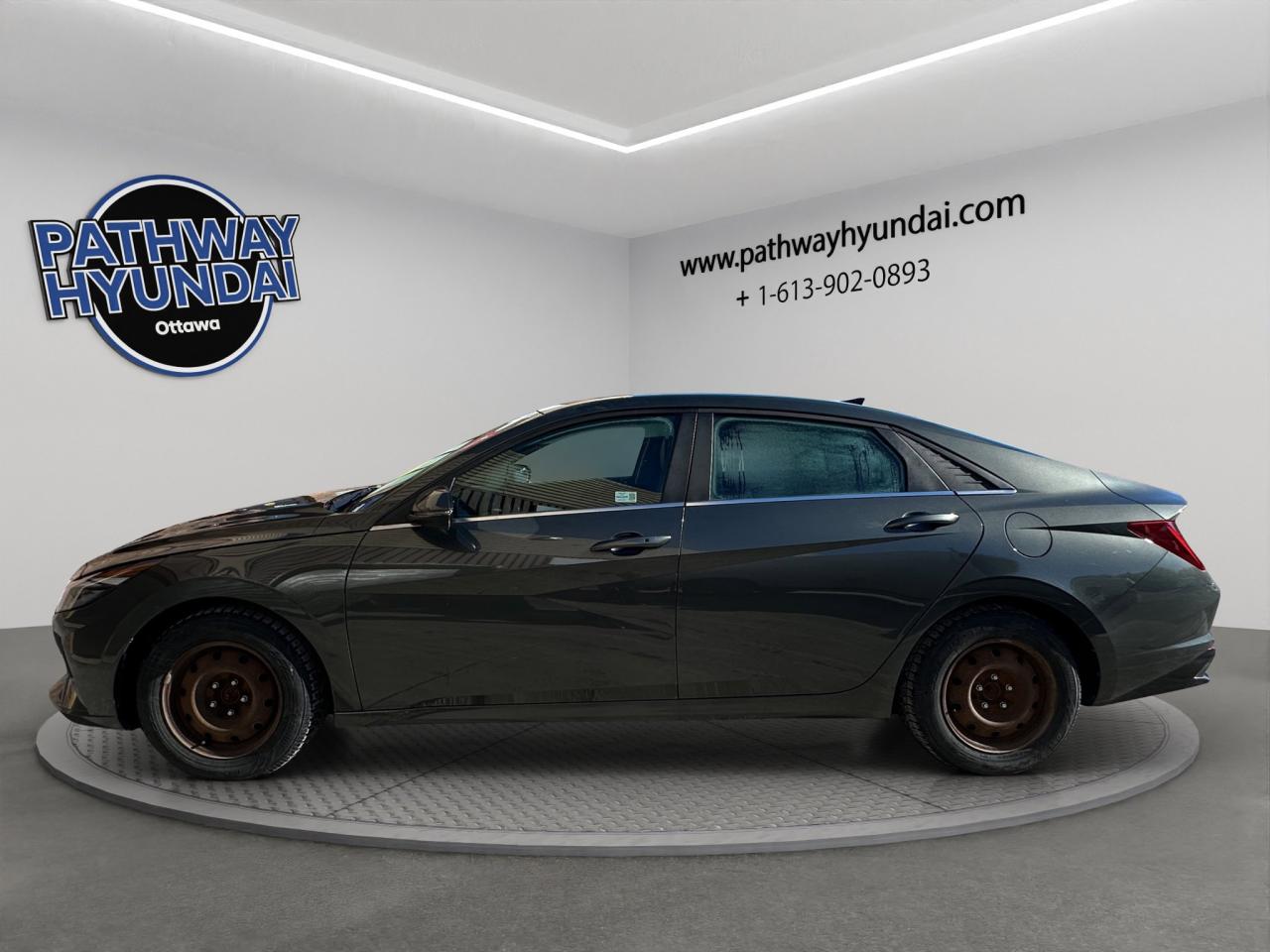 2021 Hyundai Elantra Ultimate Tech | Reverse Cam | Heated Seats Photo