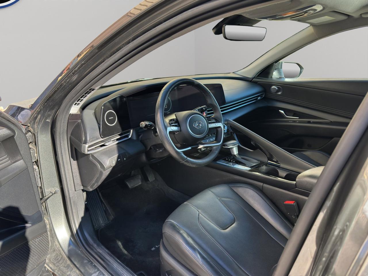 2021 Hyundai Elantra Ultimate Tech | Reverse Cam | Heated Seats Photo