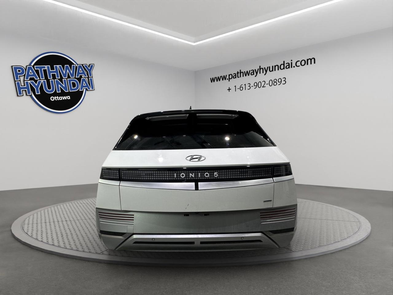 2023 Hyundai IONIQ 5 Preferred | Reverse Cam | Heated Seats Photo