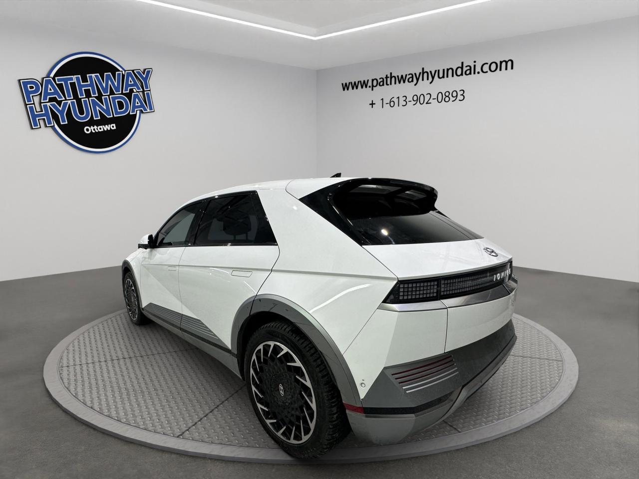 2023 Hyundai IONIQ 5 Preferred | Reverse Cam | Heated Seats Photo