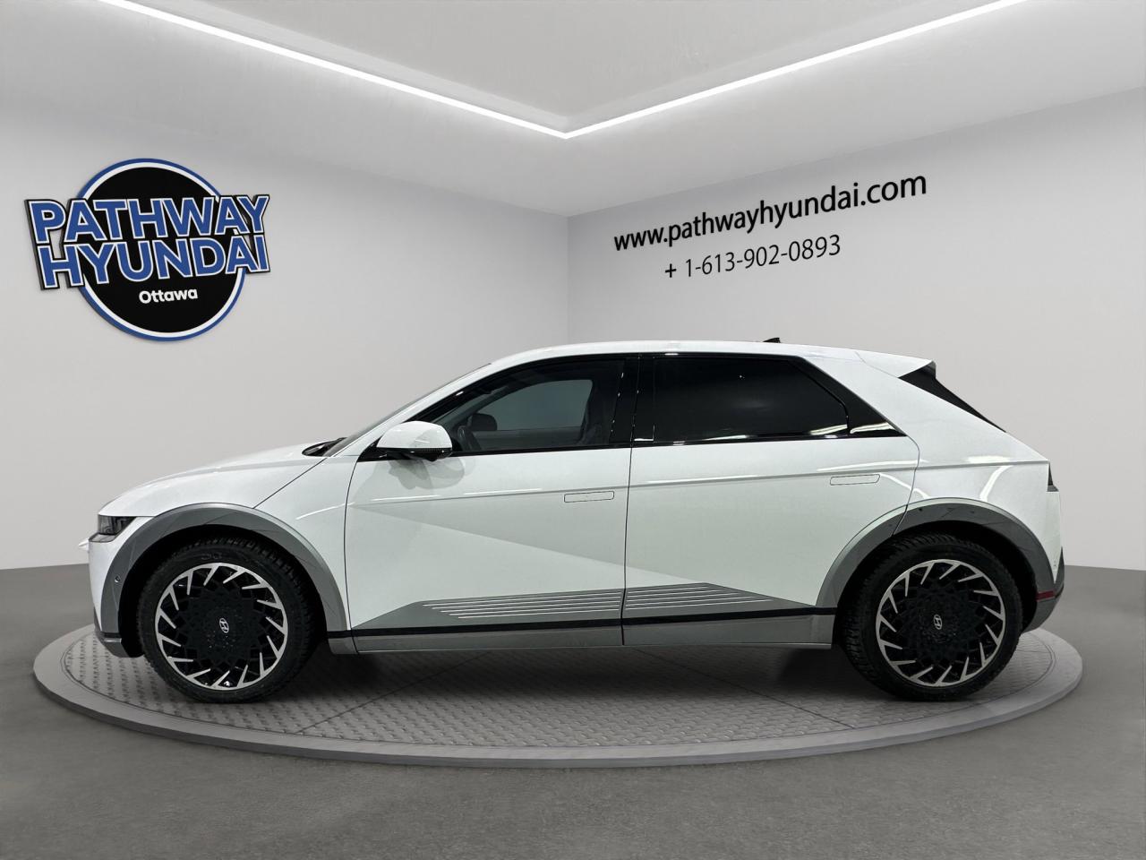 2023 Hyundai IONIQ 5 Preferred | Reverse Cam | Heated Seats Photo