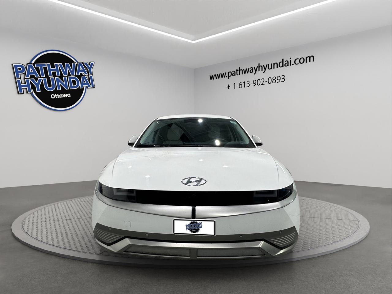 2023 Hyundai IONIQ 5 Preferred | Reverse Cam | Heated Seats Photo