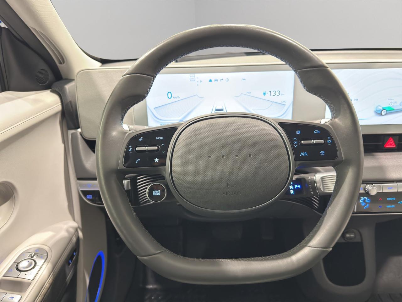 2023 Hyundai IONIQ 5 Preferred | Reverse Cam | Heated Seats Photo