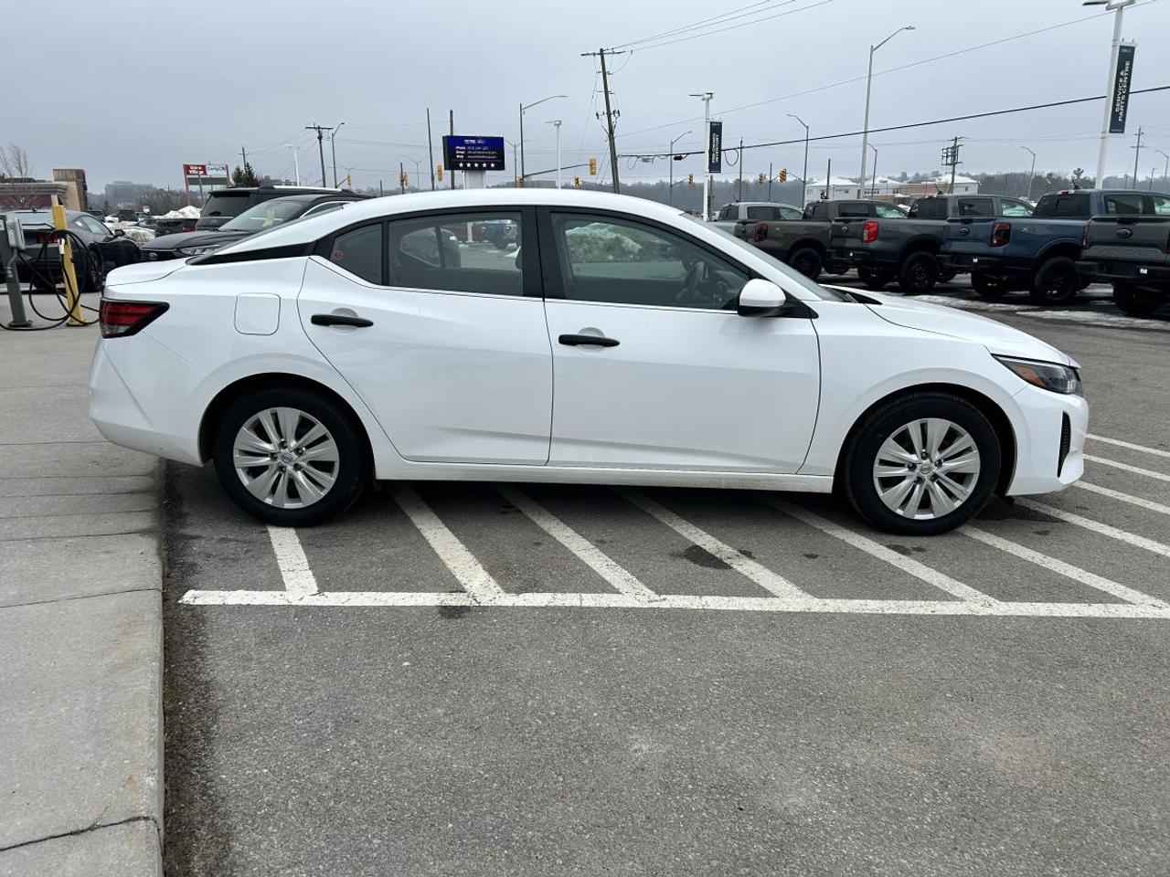2024 Nissan Sentra S Photo3