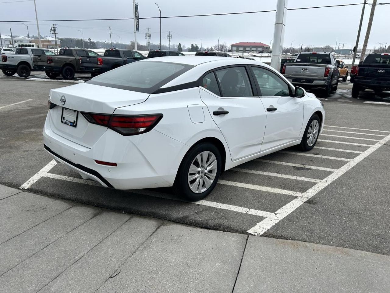 2024 Nissan Sentra S Photo4