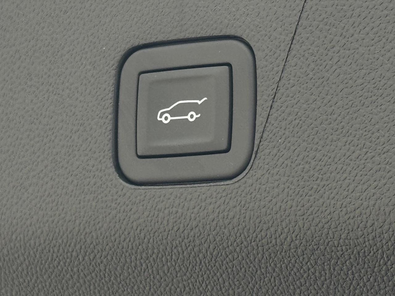 2026 GMC Yukon Elevation Photo