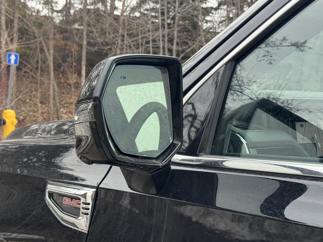 2026 GMC Yukon Elevation Photo