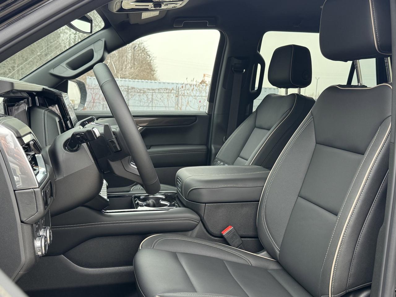 2026 GMC Yukon Elevation Photo