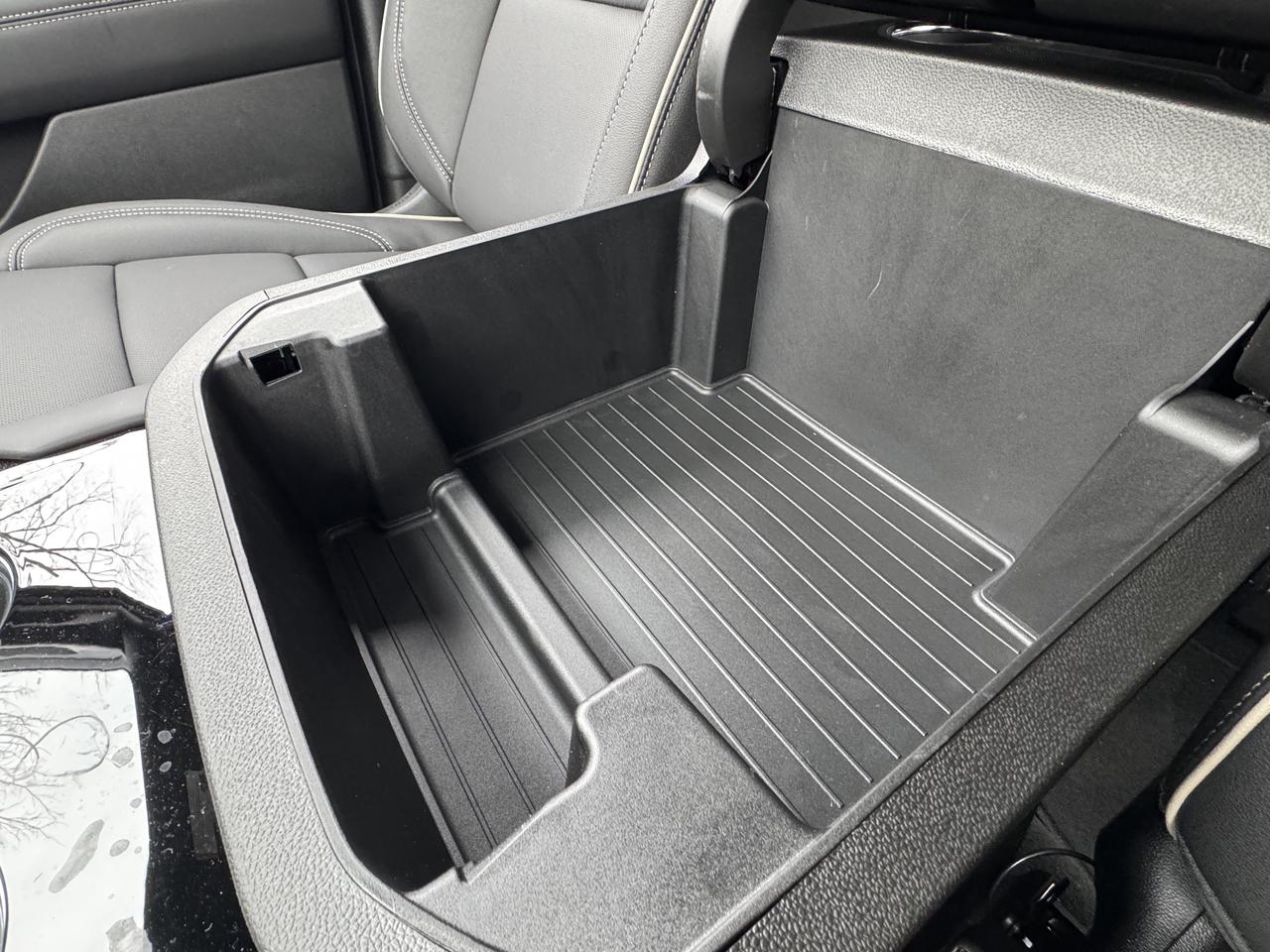 2026 GMC Yukon Elevation Photo