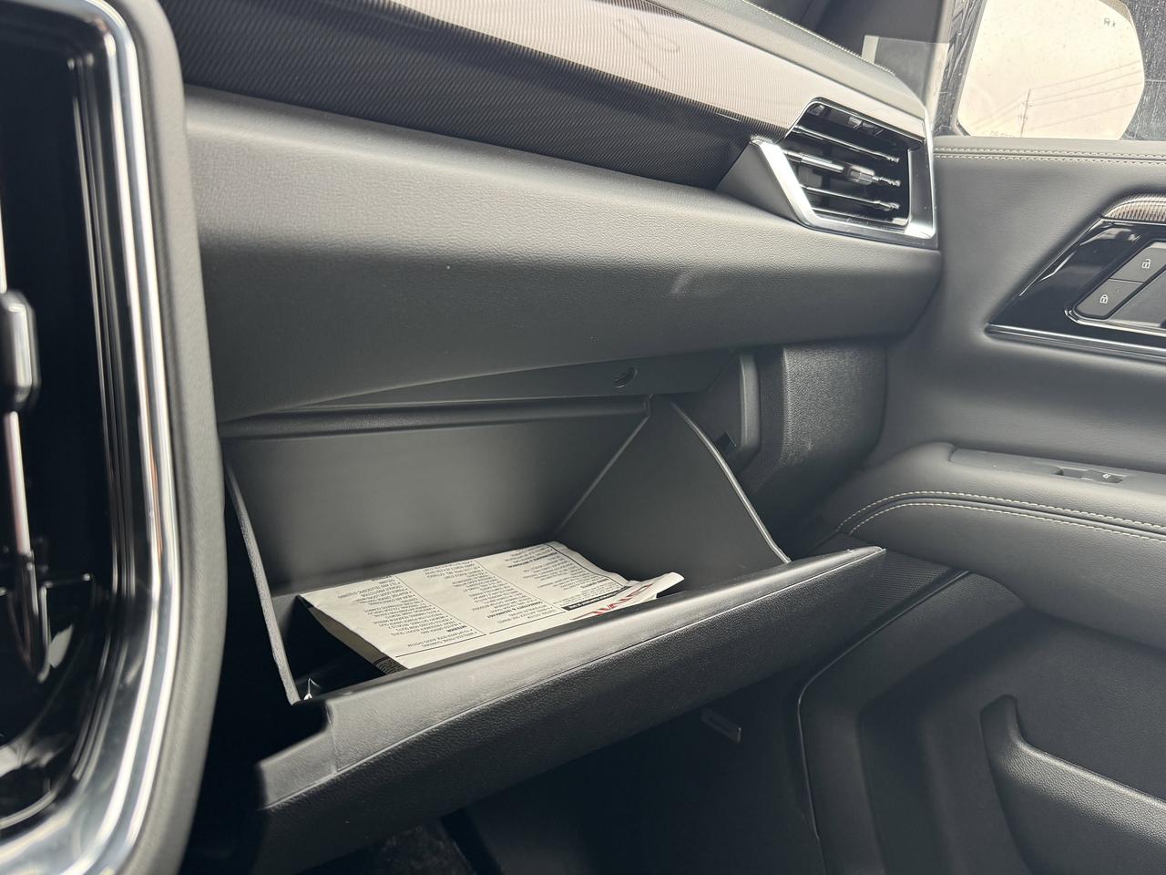 2026 GMC Yukon Elevation Photo