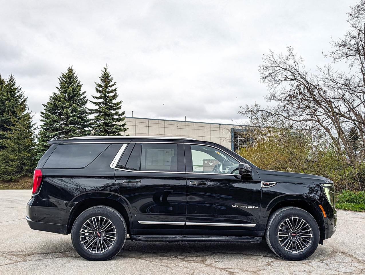 2026 GMC Yukon Elevation Photo