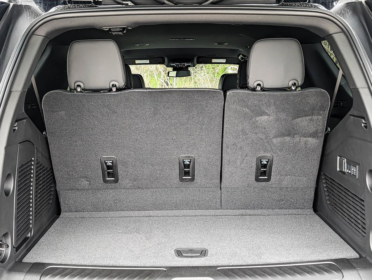 2026 GMC Yukon Elevation Photo