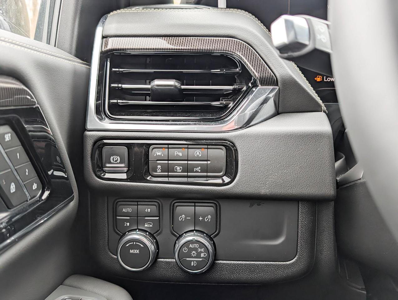 2026 GMC Yukon Elevation Photo